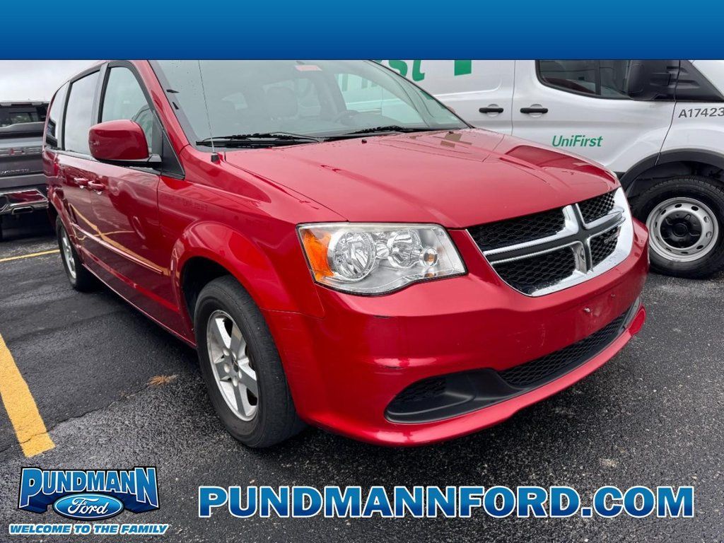 Used 2012 Dodge Grand Caravan SXT w/ Entertainment Group 1 FWD image 1