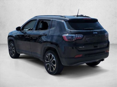 Used 2022 Jeep Compass Limited image 8