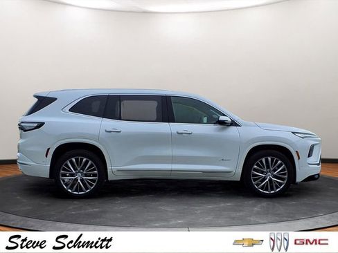 Certified 2025 Buick Enclave Avenir w/ Super Cruise Package AWD/4WD image 29