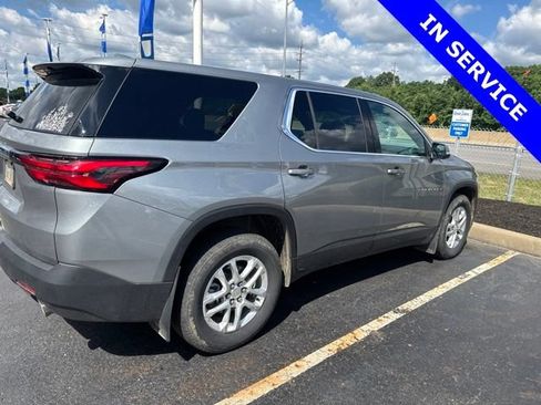 Used 2023 Chevrolet Traverse LS w/ Safety Package FWD image 8