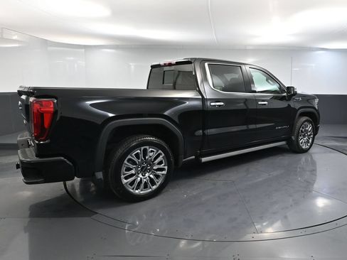 Used 2024 GMC Sierra 1500 Denali Ultimate AWD/4WD image 6