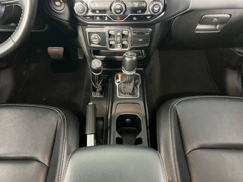 Used 2022 Jeep Gladiator Overland w/ Popular Equipment Package image 17