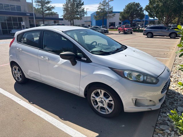 Used 2014 Ford Fiesta SE FWD image 1