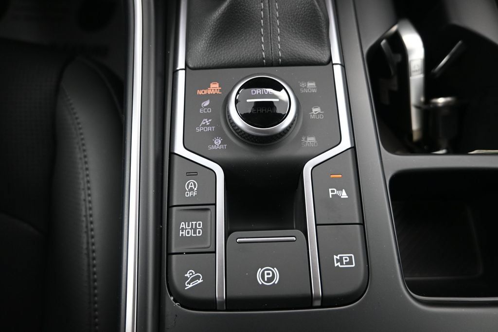 Certified 2026 Kia Sorento S AWD/4WD image 23