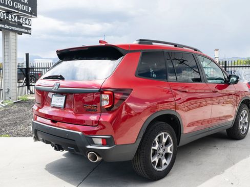 Used 2023 Honda Passport TrailSport image 7
