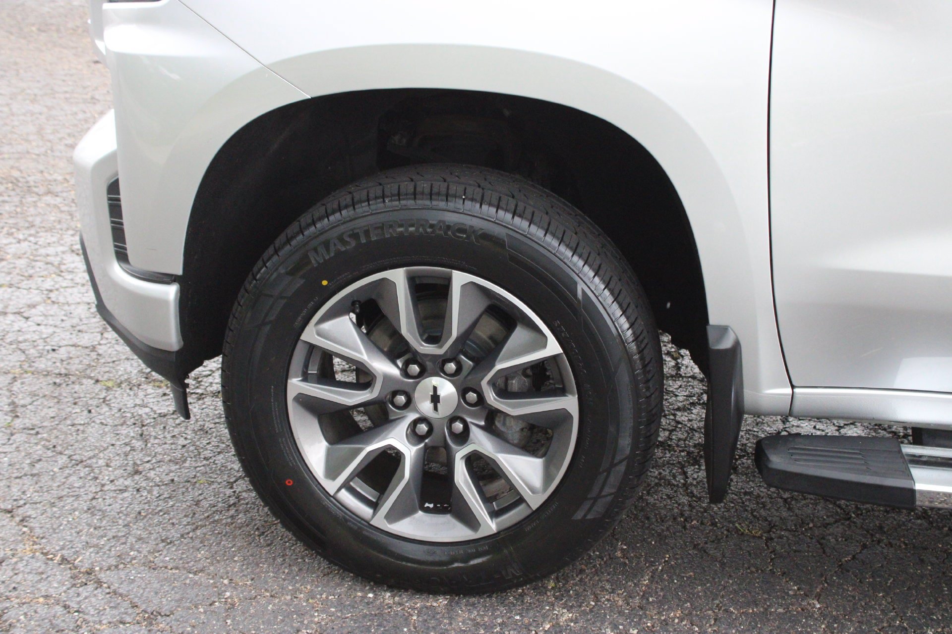Used 2020 Chevrolet Silverado 1500 RST AWD/4WD image 12
