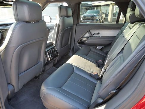 Used 2024 Land Rover Range Rover Sport Dynamic SE image 23