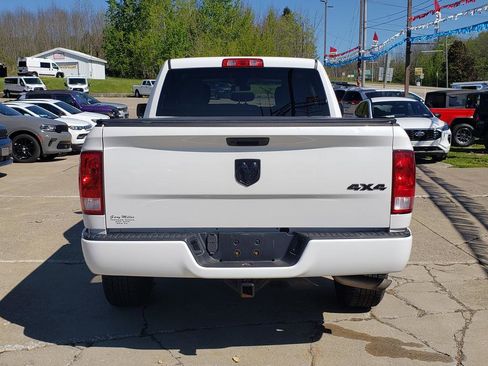 Certified 2019 RAM 1500 Express w/ Express Value Package AWD/4WD image 4