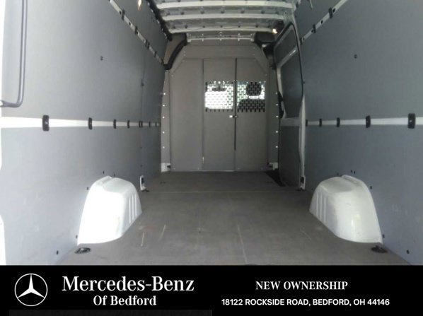 Used 2024 Mercedes-Benz Sprinter 2500 image 6