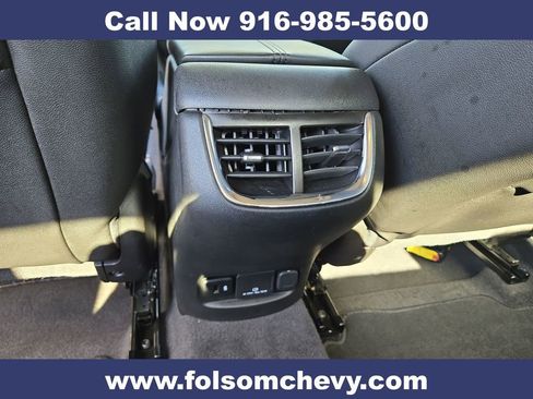Used 2022 Chevrolet Malibu Premier image 24