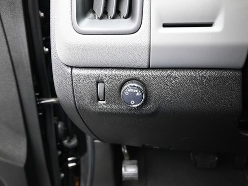 Used 2022 Chevrolet Colorado W/T w/ WT Convenience Package image 12