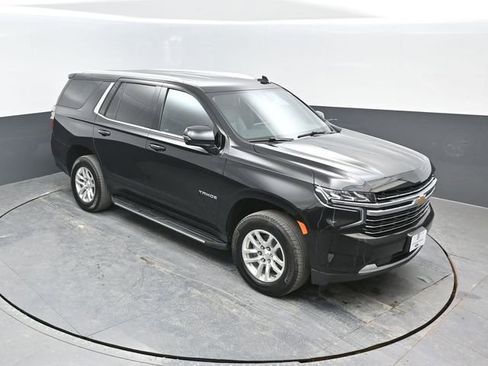 Used 2023 Chevrolet Tahoe LT w/ Luxury Package AWD/4WD image 17