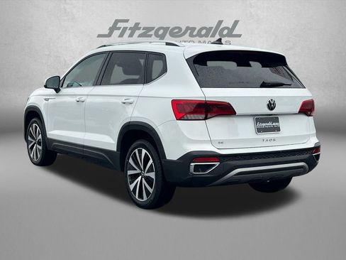 Used 2024 Volkswagen Taos SE FWD image 9