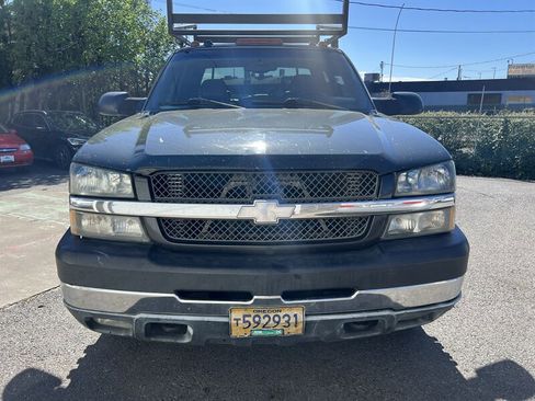 Used 2004 Chevrolet Silverado 3500 4x4 Crew Cab w/ Heavy-Duty Power Package image 8