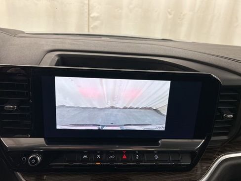 Used 2022 GMC Sierra 1500 Elevation w/ X31 Off-Road Package image 18