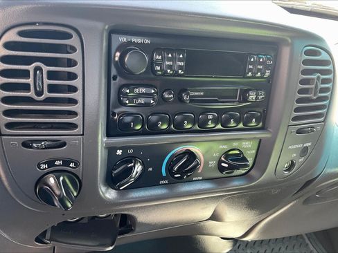 Used 2000 Ford F150 4x4 SuperCab image 16