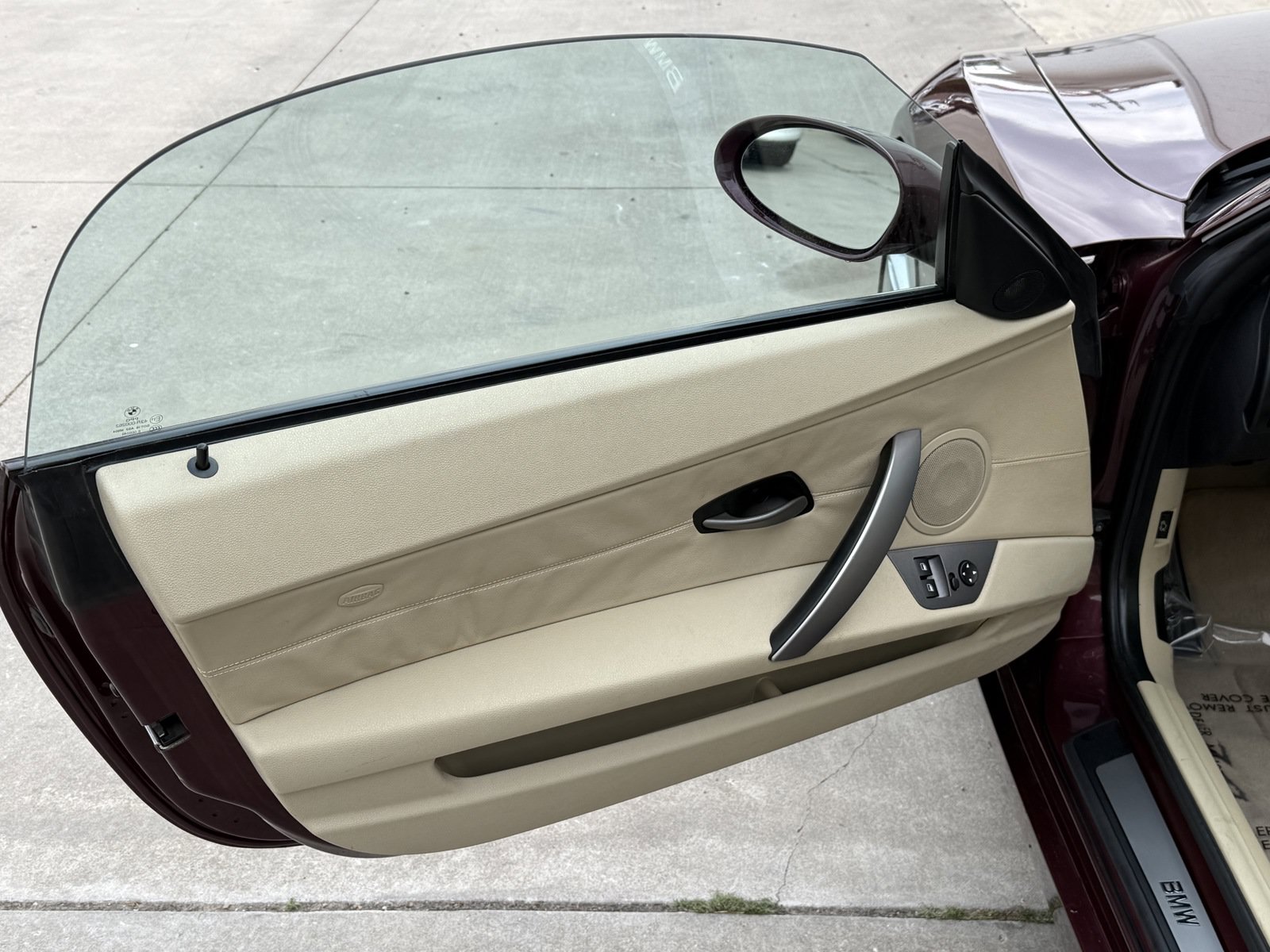 Used 2004 BMW Z4 3.0i RWD image 26