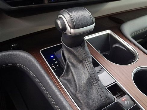 Used 2024 Toyota Sienna XLE image 15