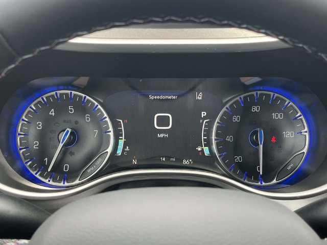 New 2027 Chrysler Pacifica Select FWD image 27