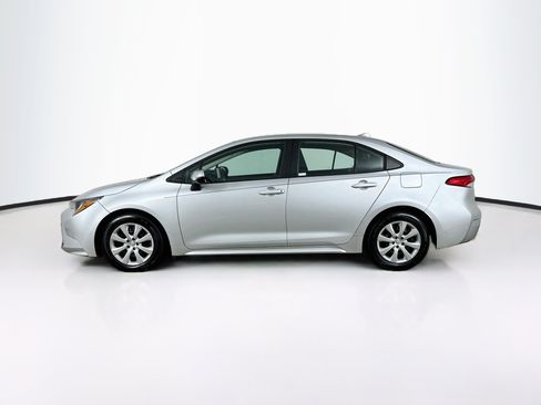 Used 2023 Toyota Corolla LE FWD image 4