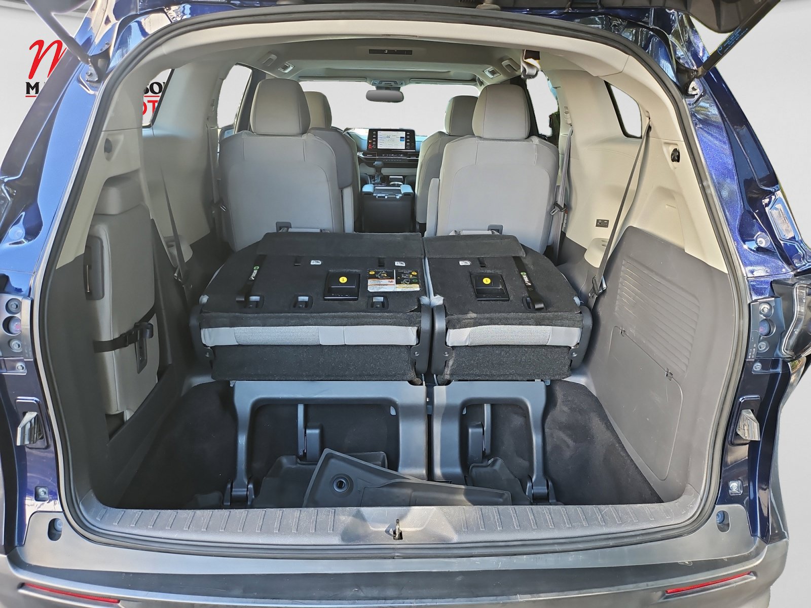 Used 2021 Toyota Sienna LE w/ LE Plus Package AWD/4WD image 18