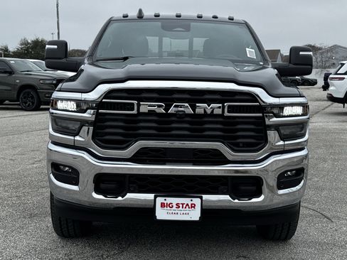 New 2026 RAM 2500 Tradesman AWD/4WD image 3