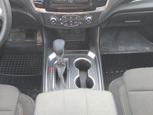 Certified 2021 Chevrolet Traverse LS FWD image 18