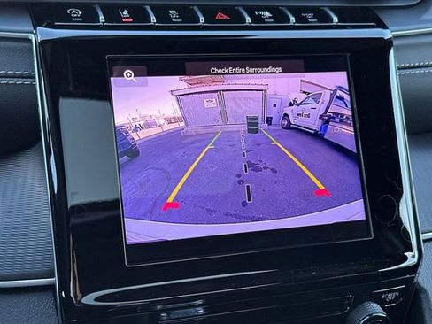 New 2025 Jeep Grand Cherokee Laredo X image 3