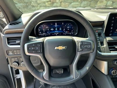 Used 2023 Chevrolet Tahoe Premier AWD/4WD image 19