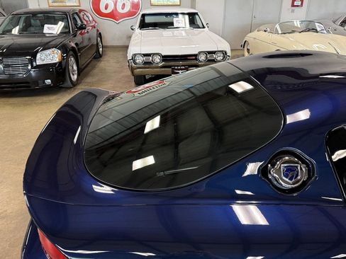 Used 2001 Dodge Viper GTS RWD image 36