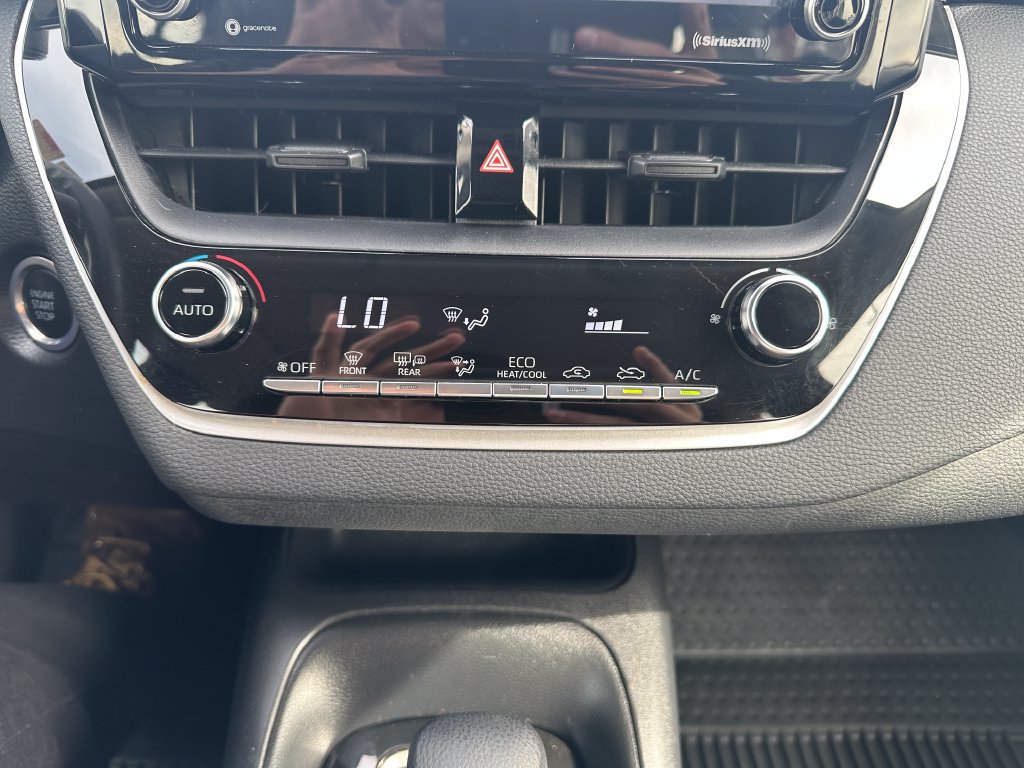 Certified 2022 Toyota Corolla LE w/ LE Premium Package FWD image 18