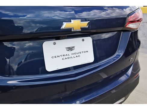 Used 2023 Chevrolet Equinox LT FWD image 29
