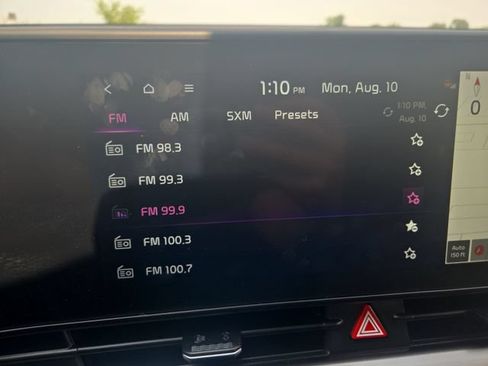 Certified 2025 Kia Sportage EX w/ EX Premium Package AWD/4WD image 22