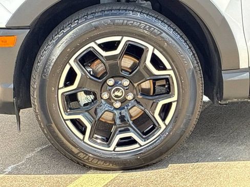 Used 2025 Ford Bronco Sport Outer Banks w/ Outer Banks Tech Package+ AWD/4WD image 31