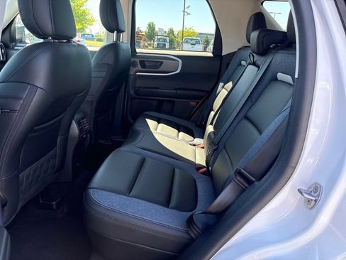 Used 2025 Ford Bronco Sport Outer Banks w/ Outer Banks Tech Package+ AWD/4WD image 11