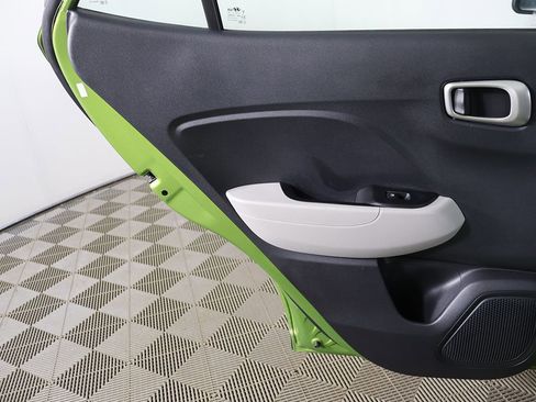 Certified 2024 Hyundai Venue SEL FWD image 22