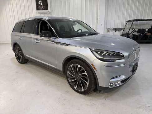 Used 2021 Lincoln Aviator Reserve w/ Equipment Group 201A image 7