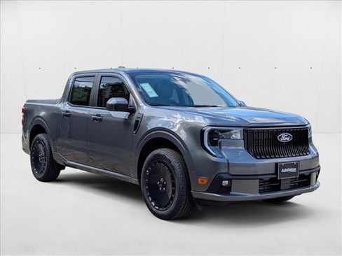 New 2025 Ford Maverick Lobo image 7