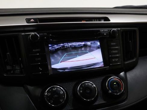 Used 2017 Toyota RAV4 LE FWD image 23