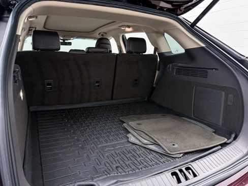 Used 2019 Lincoln Nautilus Reserve image 32