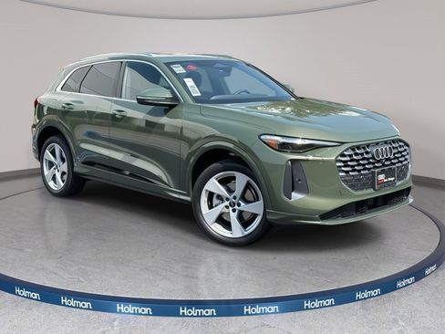 Certified 2025 Audi Q5 Premium Plus w/ Premium Plus image 1