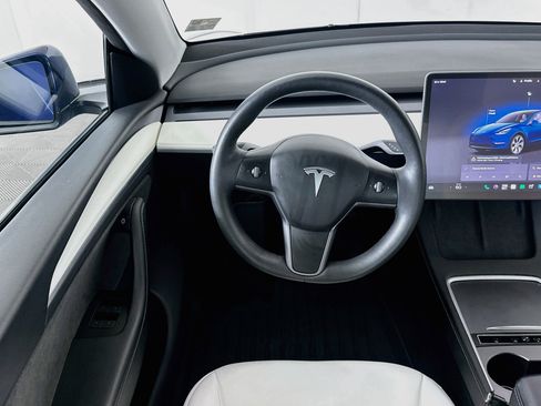 Used 2023 Tesla Model Y Long Range AWD/4WD image 17