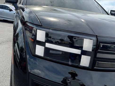 Used 2024 Hyundai Santa Fe Limited image 32