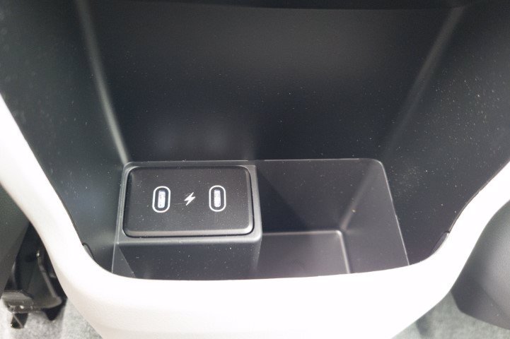 New 2027 Hyundai Kona SE FWD image 19