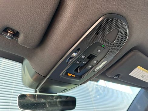 Used 2026 Porsche Panamera image 34