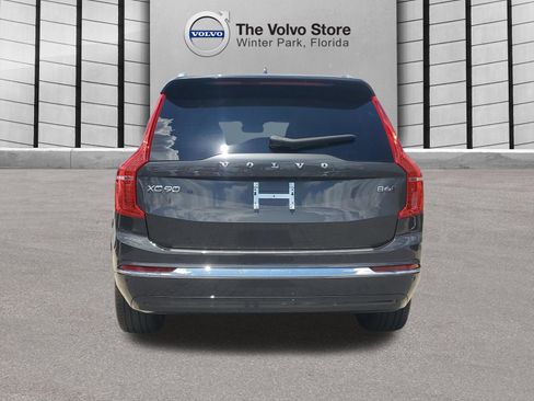 Certified 2024 Volvo XC90 B6 Ultimate w/ Protection Package Premier AWD/4WD image 5