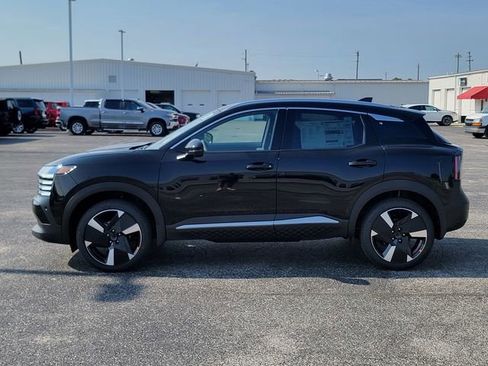 New 2025 Nissan Kicks SR w/ SR Premium Package AWD/4WD image 9