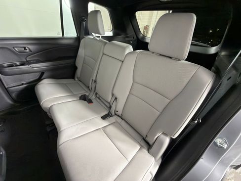 Used 2023 Honda Passport EX-L image 28