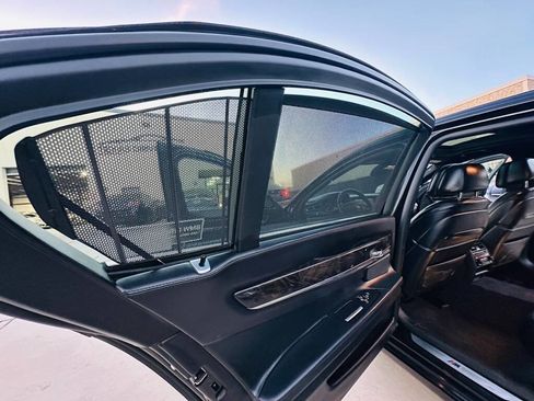 Used 2014 BMW 750Li 750Li 4dr Sedan RWD image 16