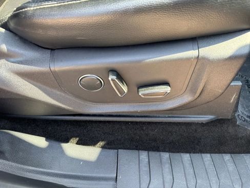 Used 2015 Ford F150 Lariat w/ Equipment Group 502A Luxury image 36